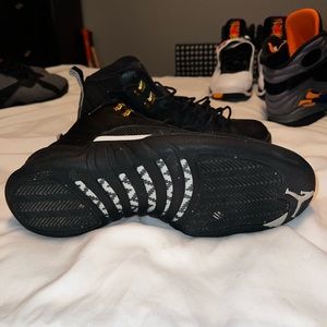 Air Jordan 12 Black Taxi